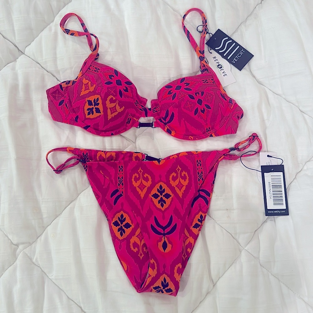 Vetchy Bondi Bikini set in Aztec print